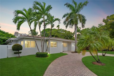 12932 Ixora Rd North Miami FL 33181