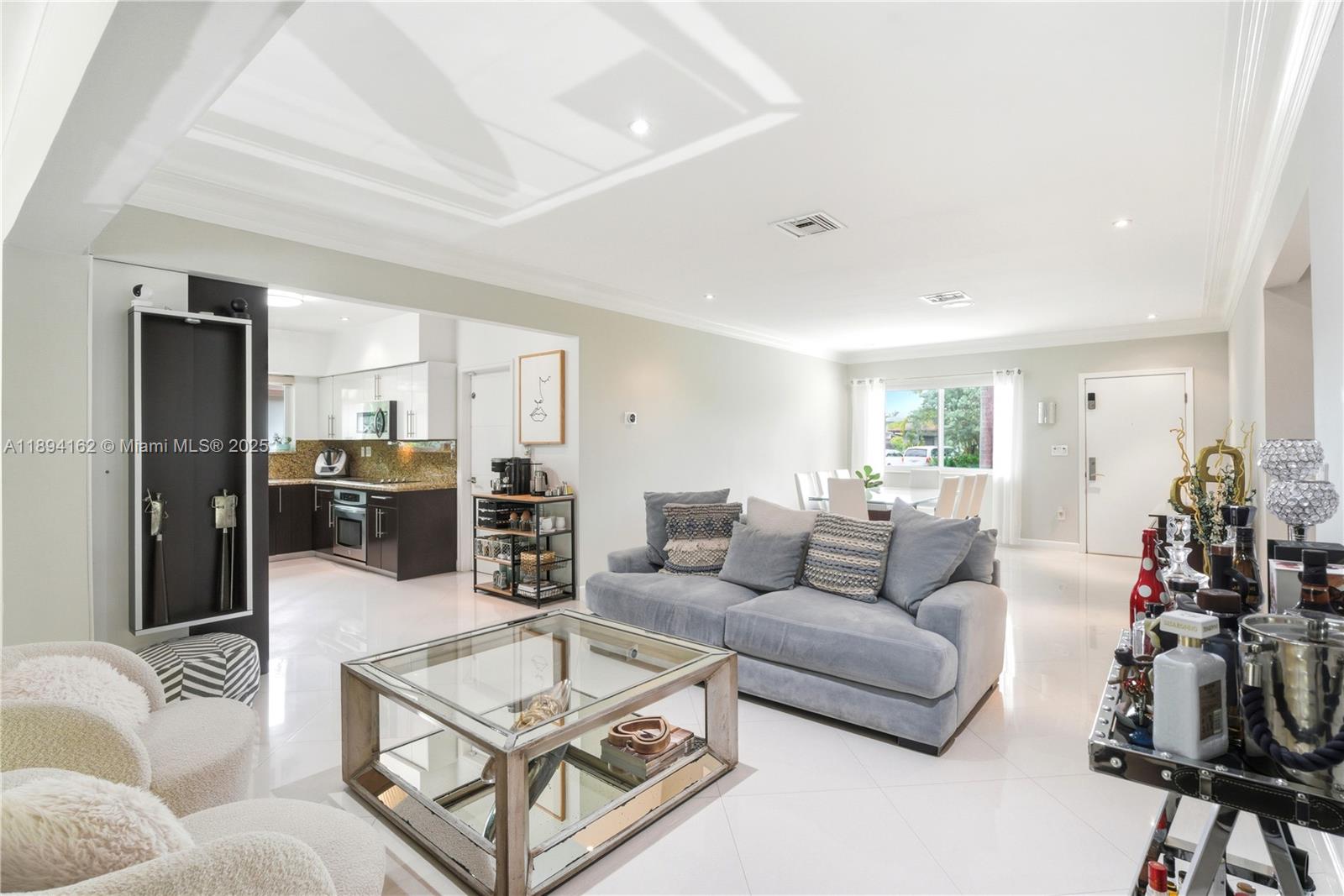 VENETIAN SEC KEYSTONE POI - Residential