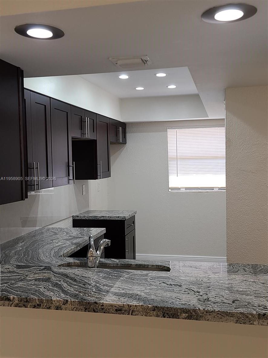 DEL RIO VILLAGE NORTH - Residential