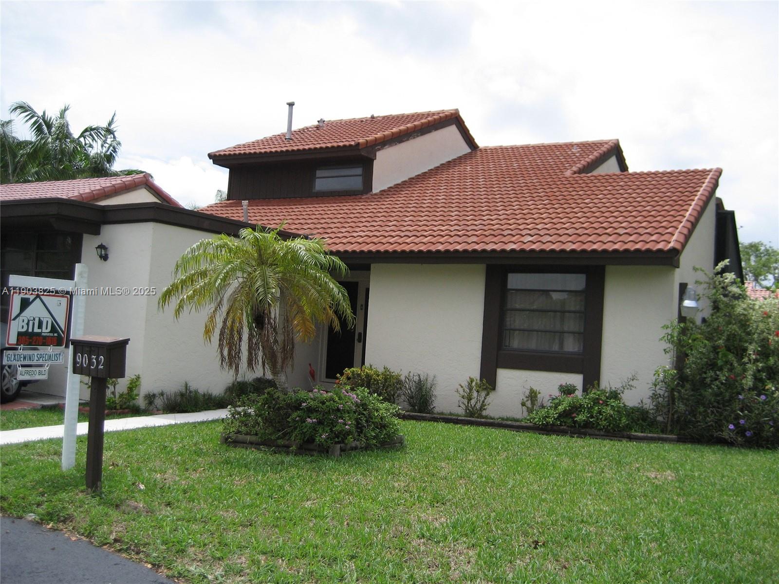 GLADEWIND HEIGHTS - Residential Lease