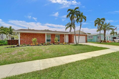 Photo of 5031 SW 88th Ter, Cooper City, FL 33328 (MLS # A11875226)