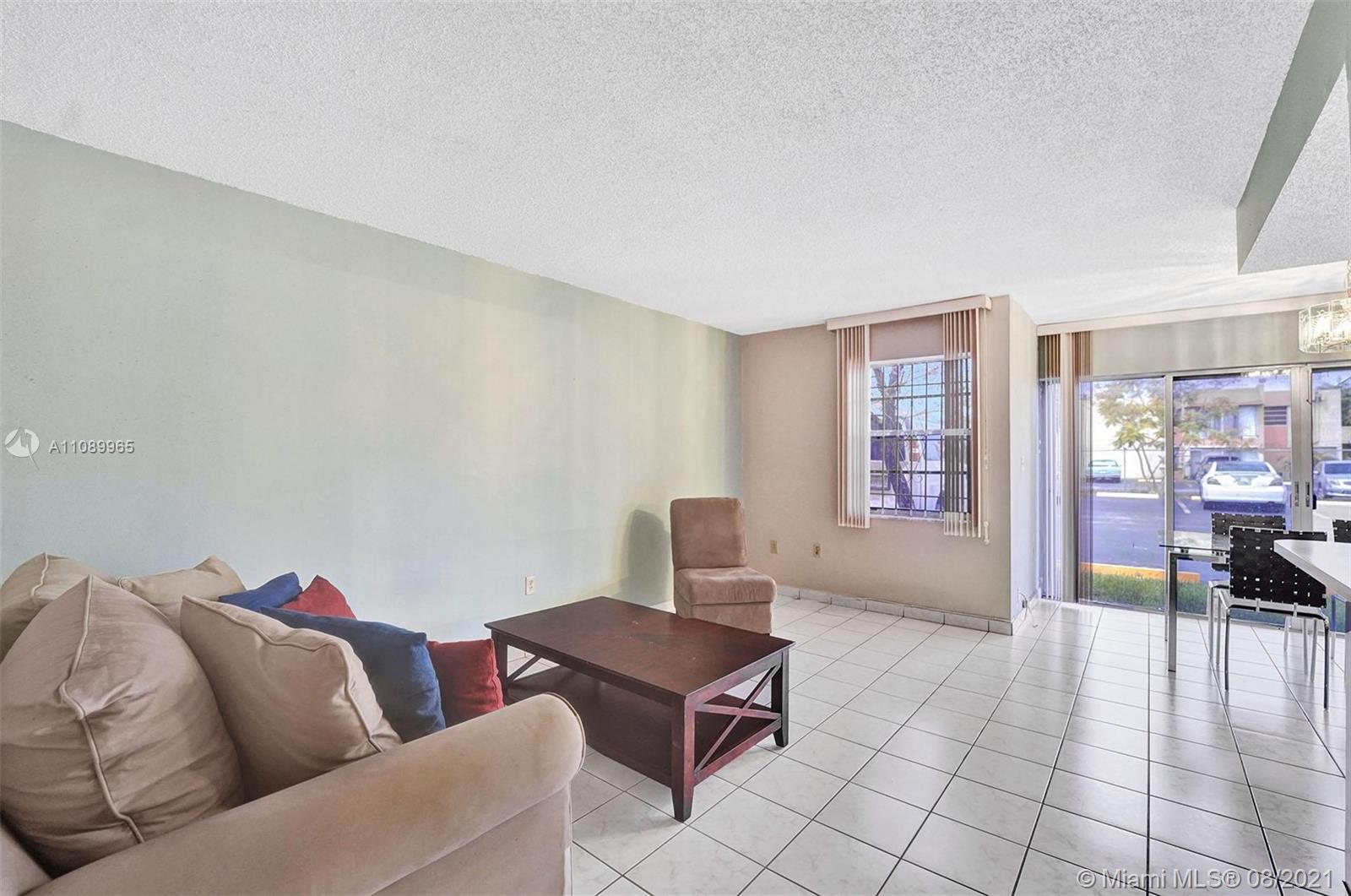 SOUTH WINDS CONDO - Residential