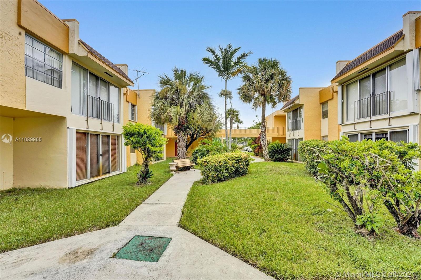 SOUTH WINDS CONDO - Residential