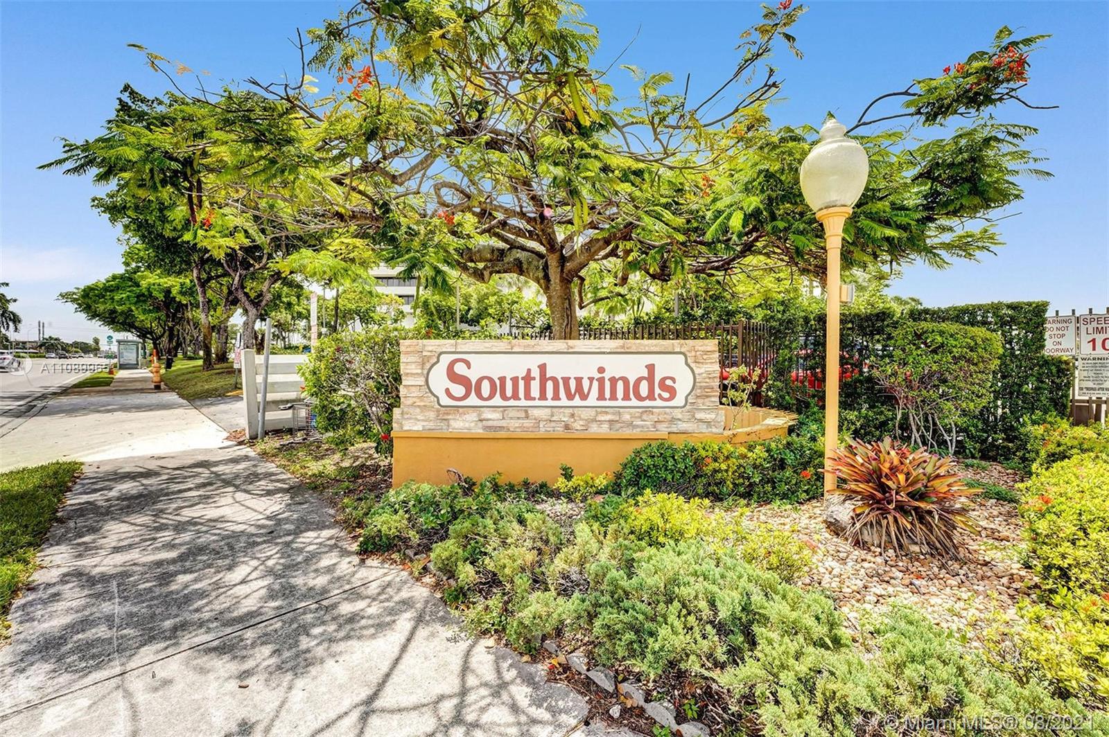 SOUTH WINDS CONDO - Residential