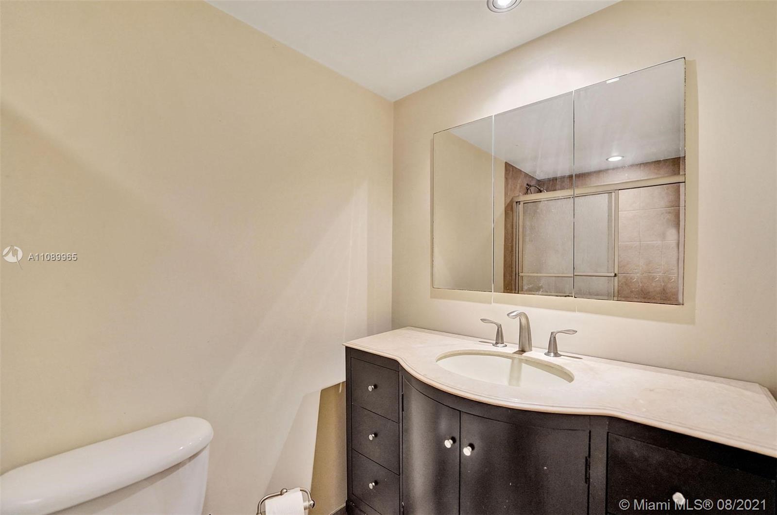 SOUTH WINDS CONDO - Residential