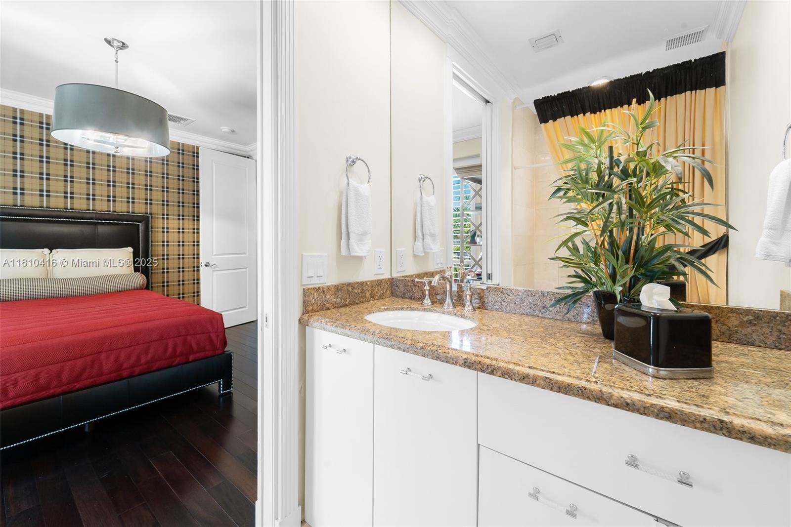 GOLDEN SHORES OCEAN BLVD - Residential