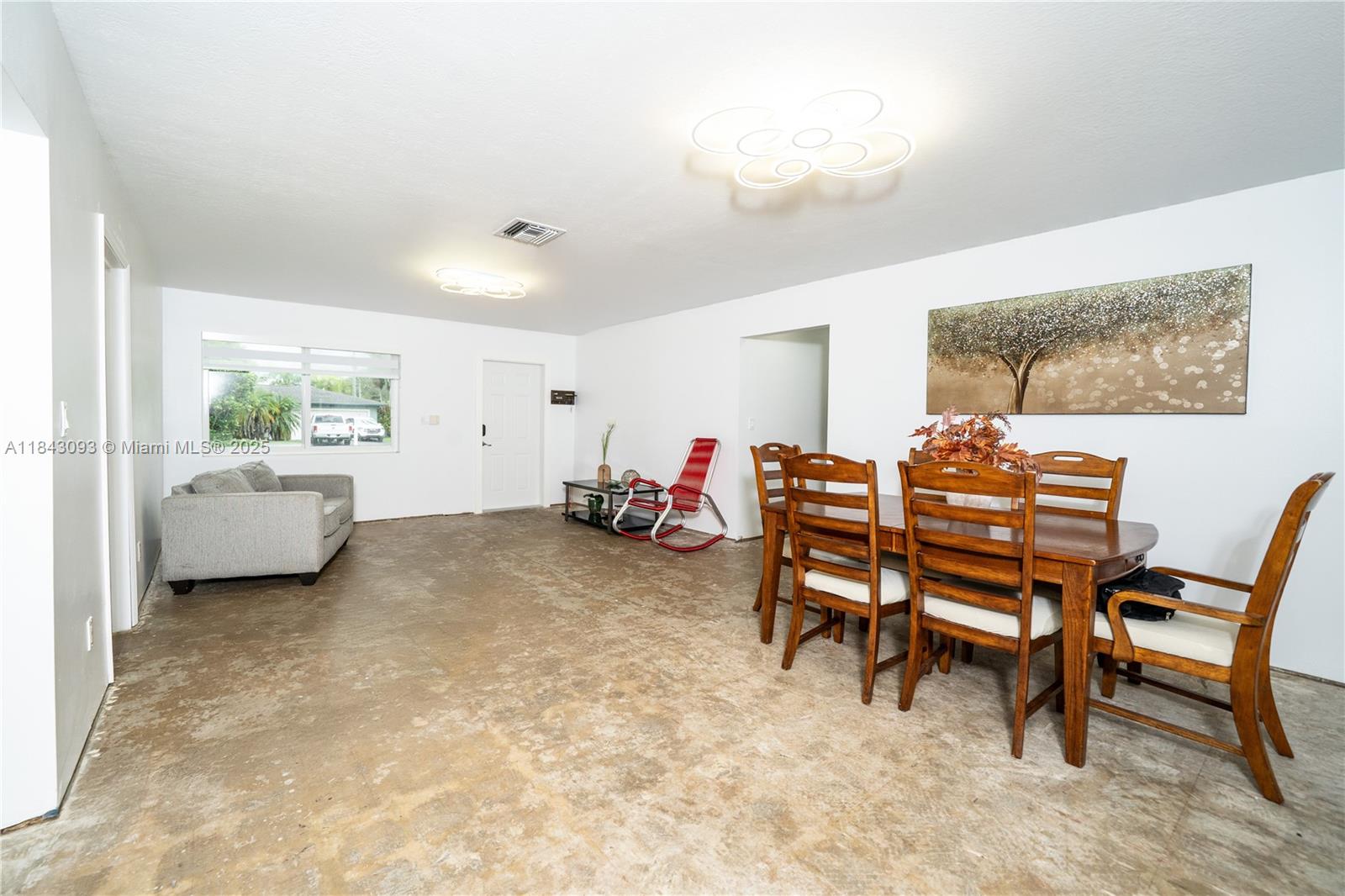 MELODY MANOR - Residential