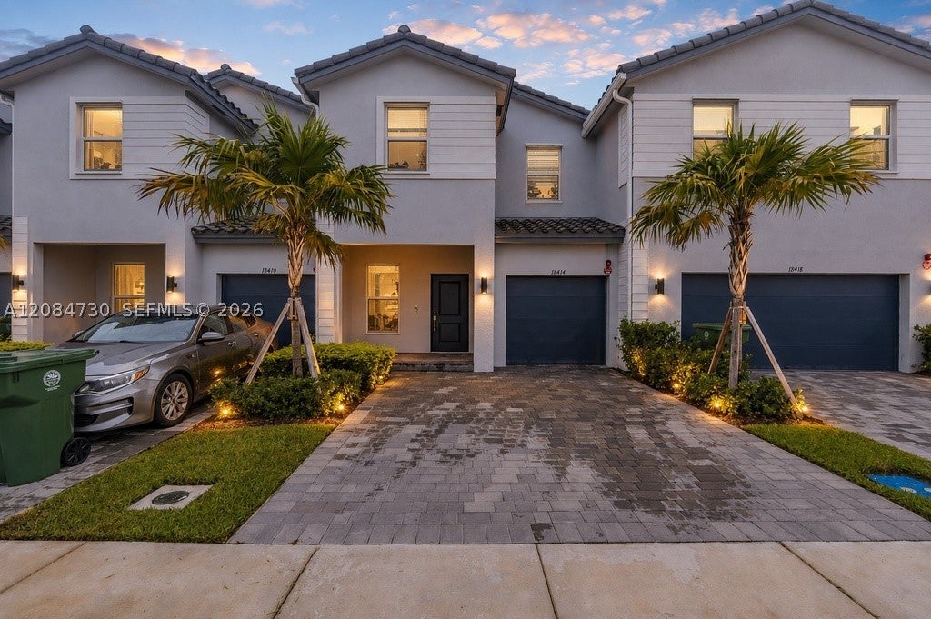 Photo of 18414 SW 2nd St, Pembroke Pines, FL 33029 (MLS # A12084730)
