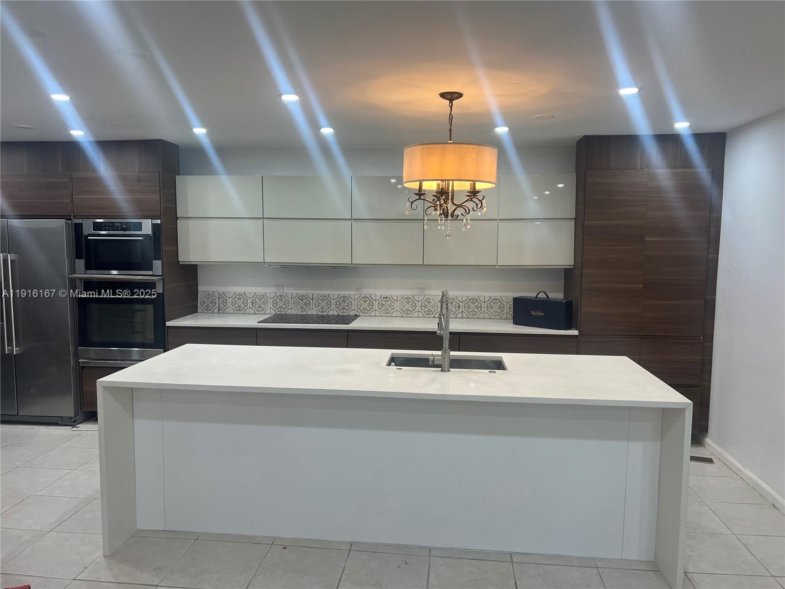 HEATHERWOOD CONDO - Residential Lease