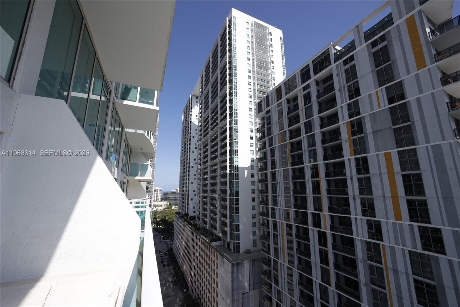BRICKELL ON THE RIVER S T - Residential