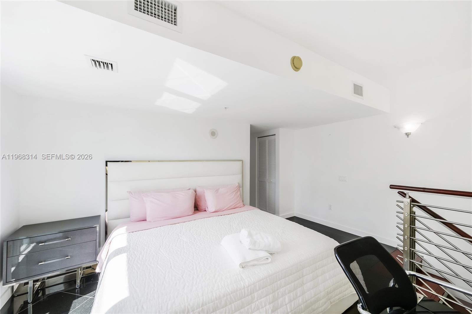 BRICKELL ON THE RIVER S T - Residential