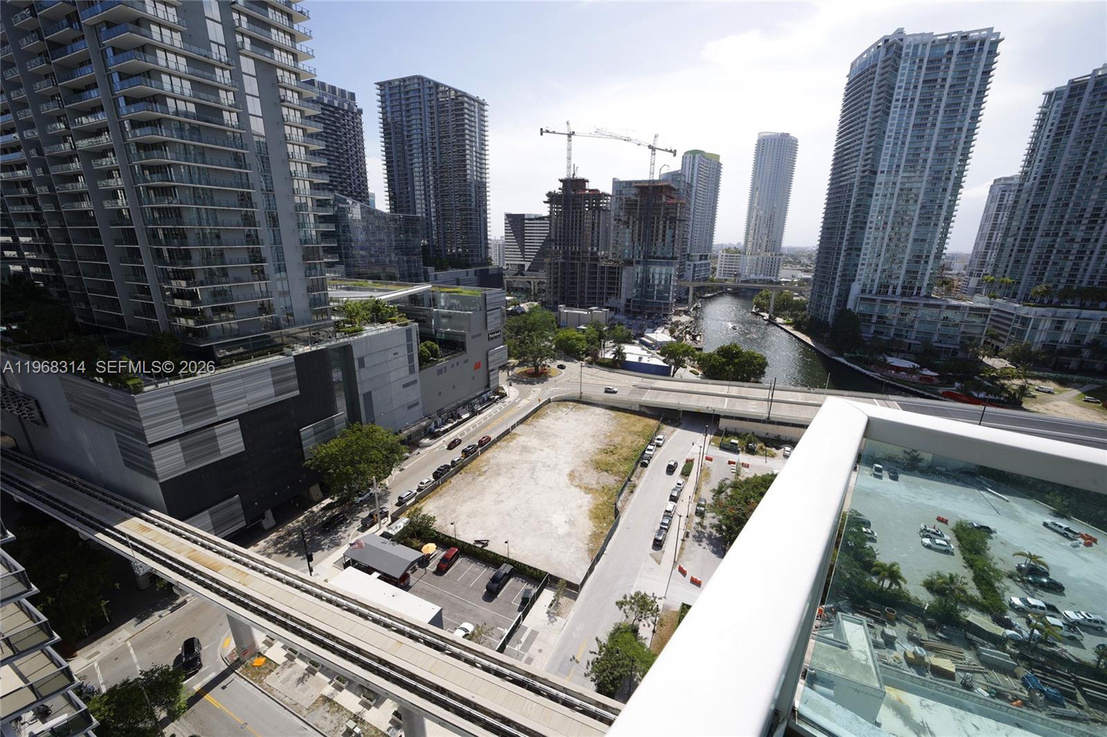 BRICKELL ON THE RIVER S T - Residential