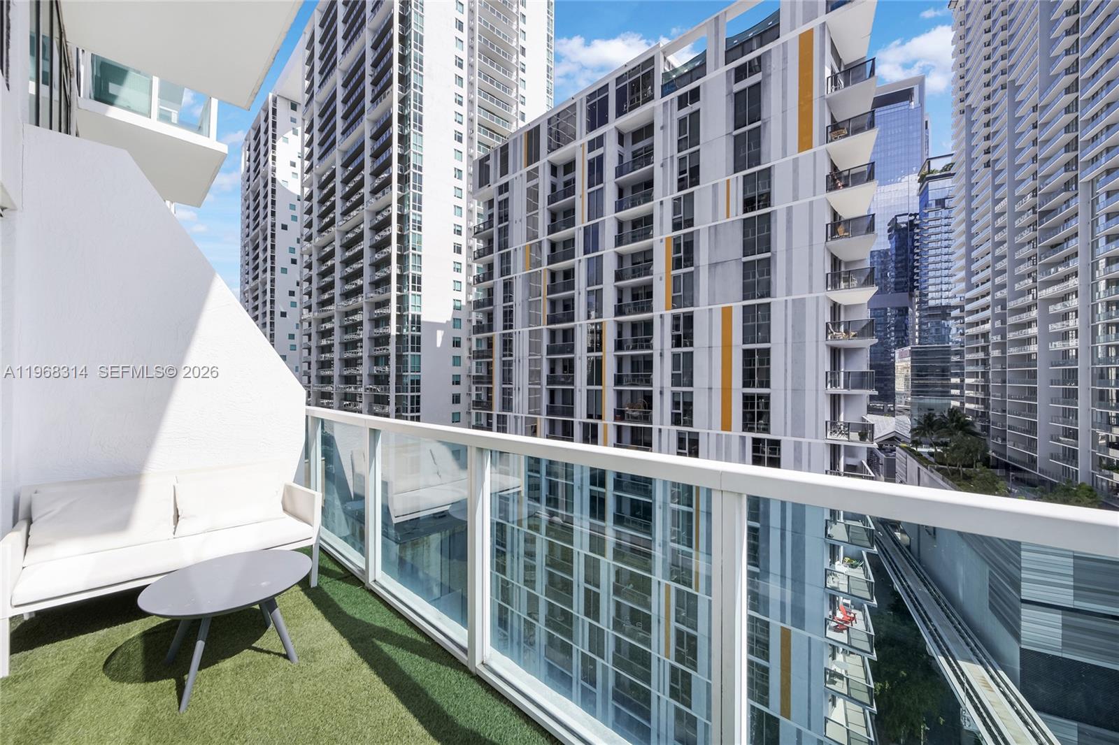 BRICKELL ON THE RIVER S T - Residential