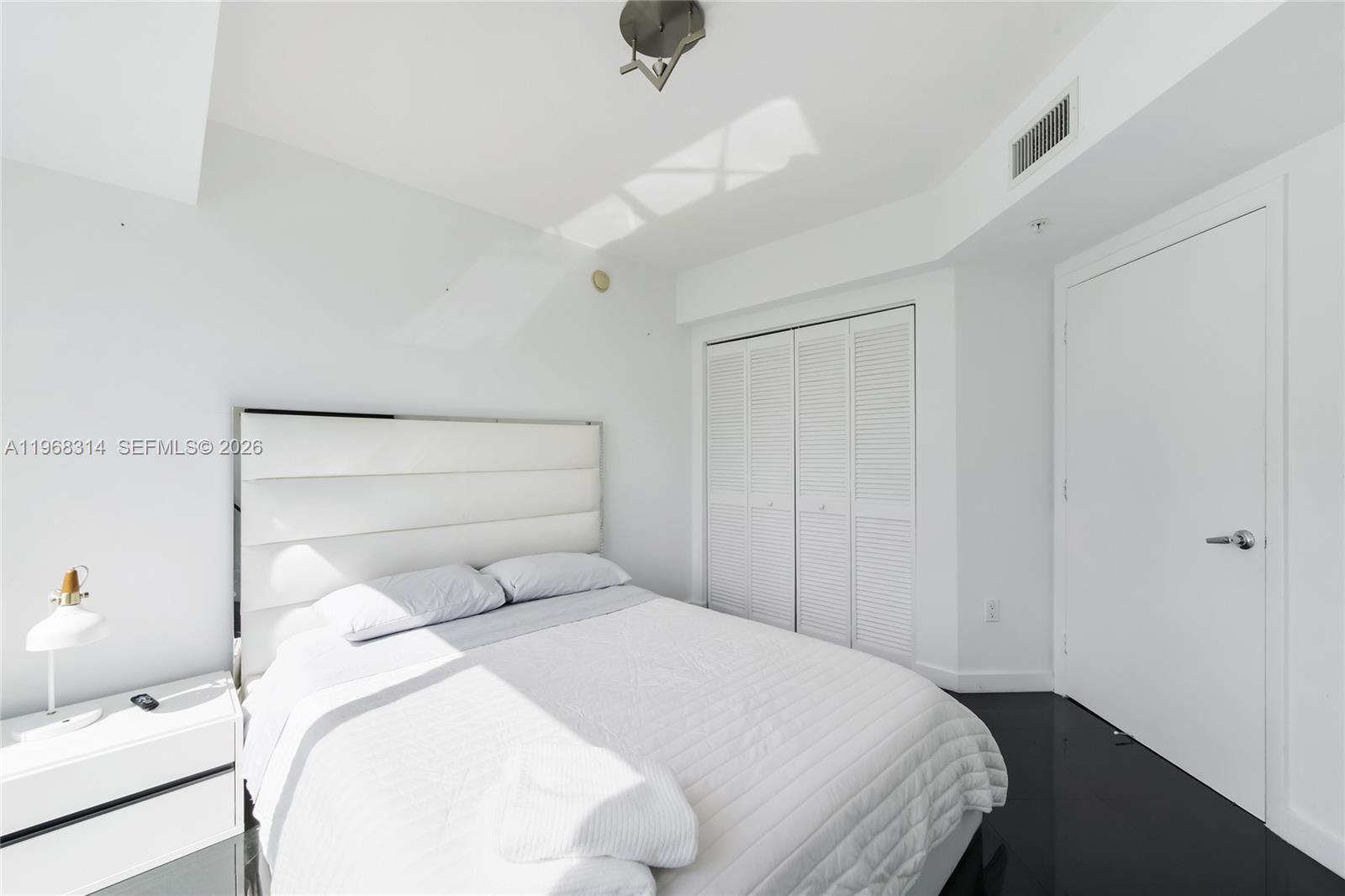 BRICKELL ON THE RIVER S T - Residential