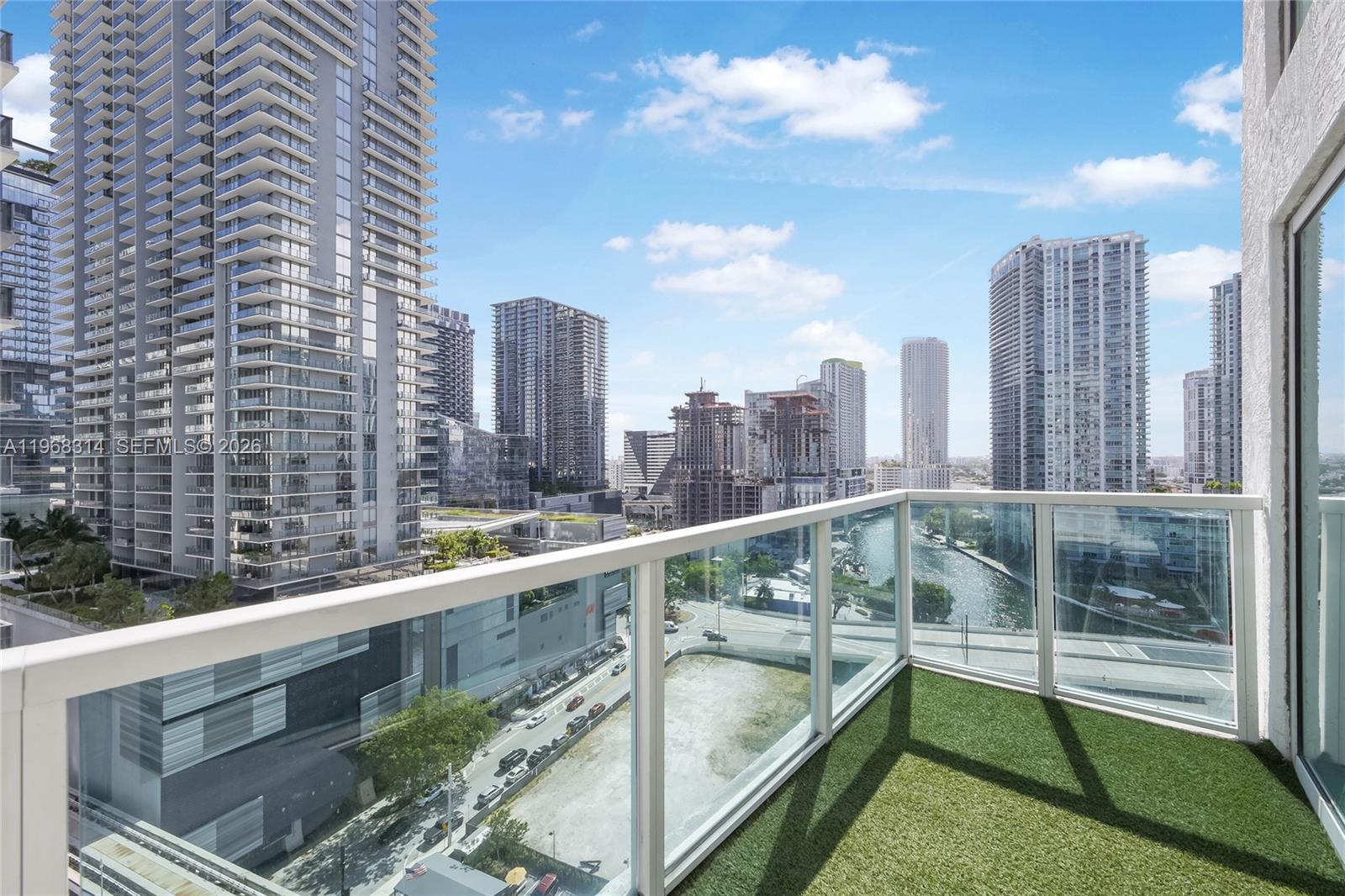 BRICKELL ON THE RIVER S T - Residential