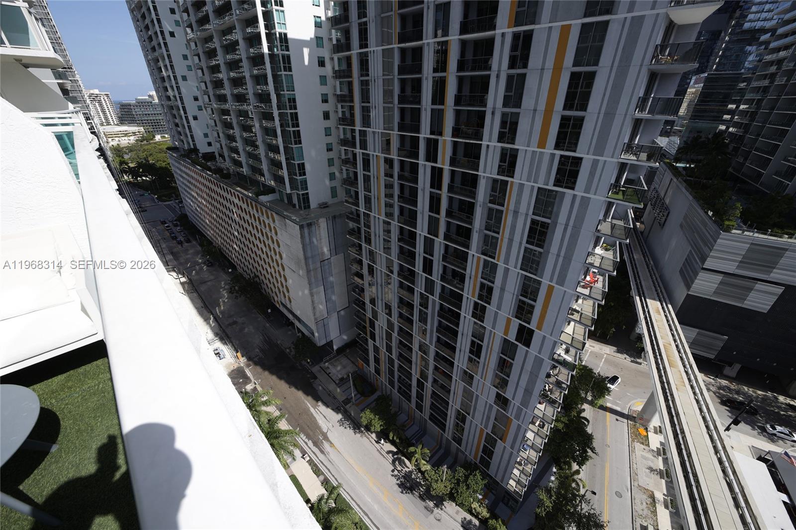 BRICKELL ON THE RIVER S T - Residential