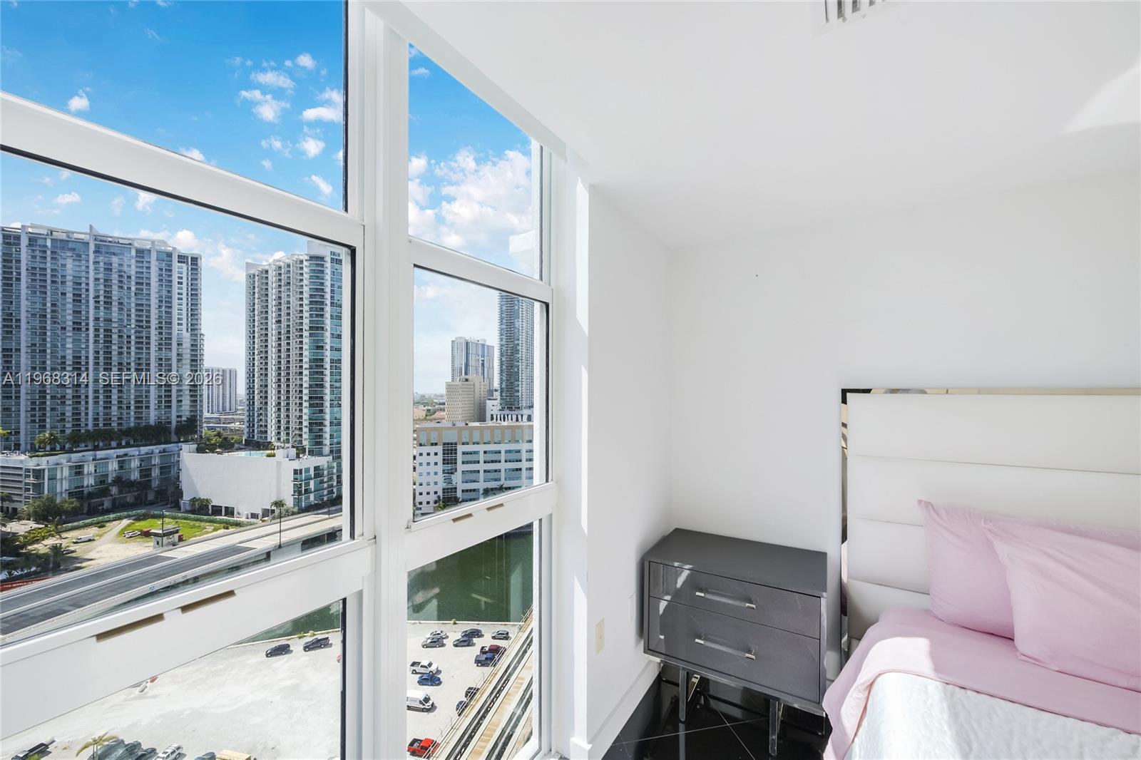 BRICKELL ON THE RIVER S T - Residential