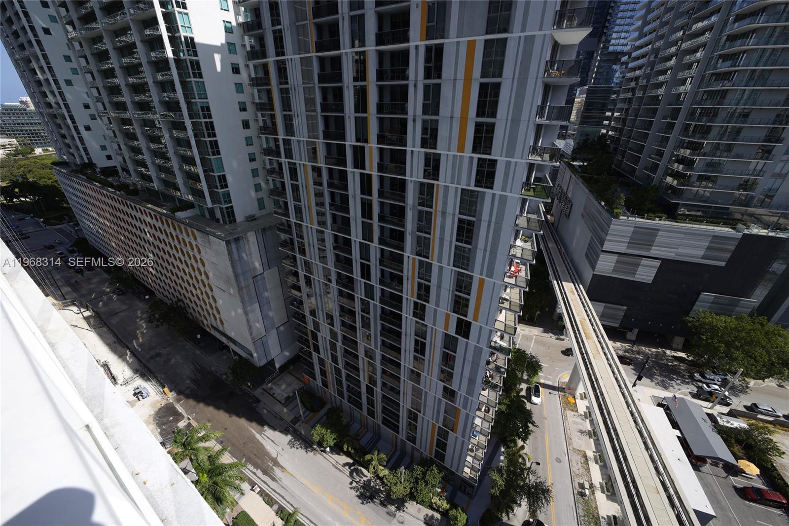 BRICKELL ON THE RIVER S T - Residential