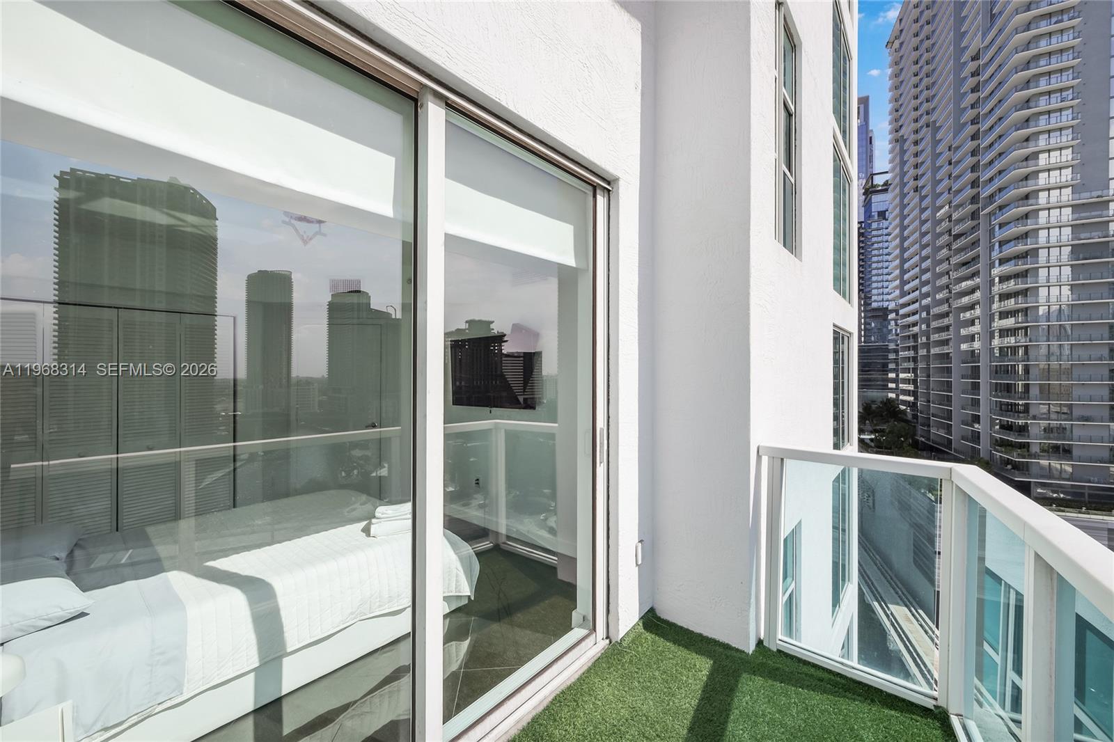 BRICKELL ON THE RIVER S T - Residential