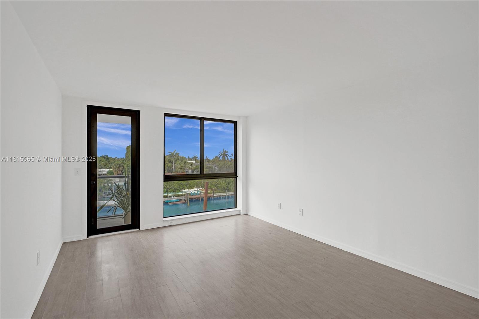 GUILDFORD CONDO - Residential
