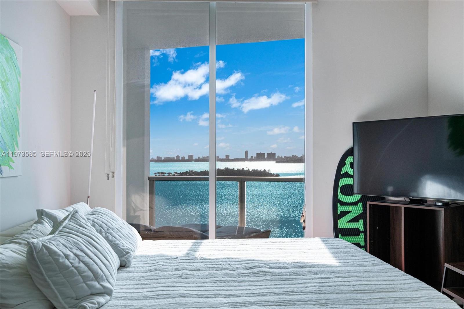 NEW WAVE CONDO - Residential