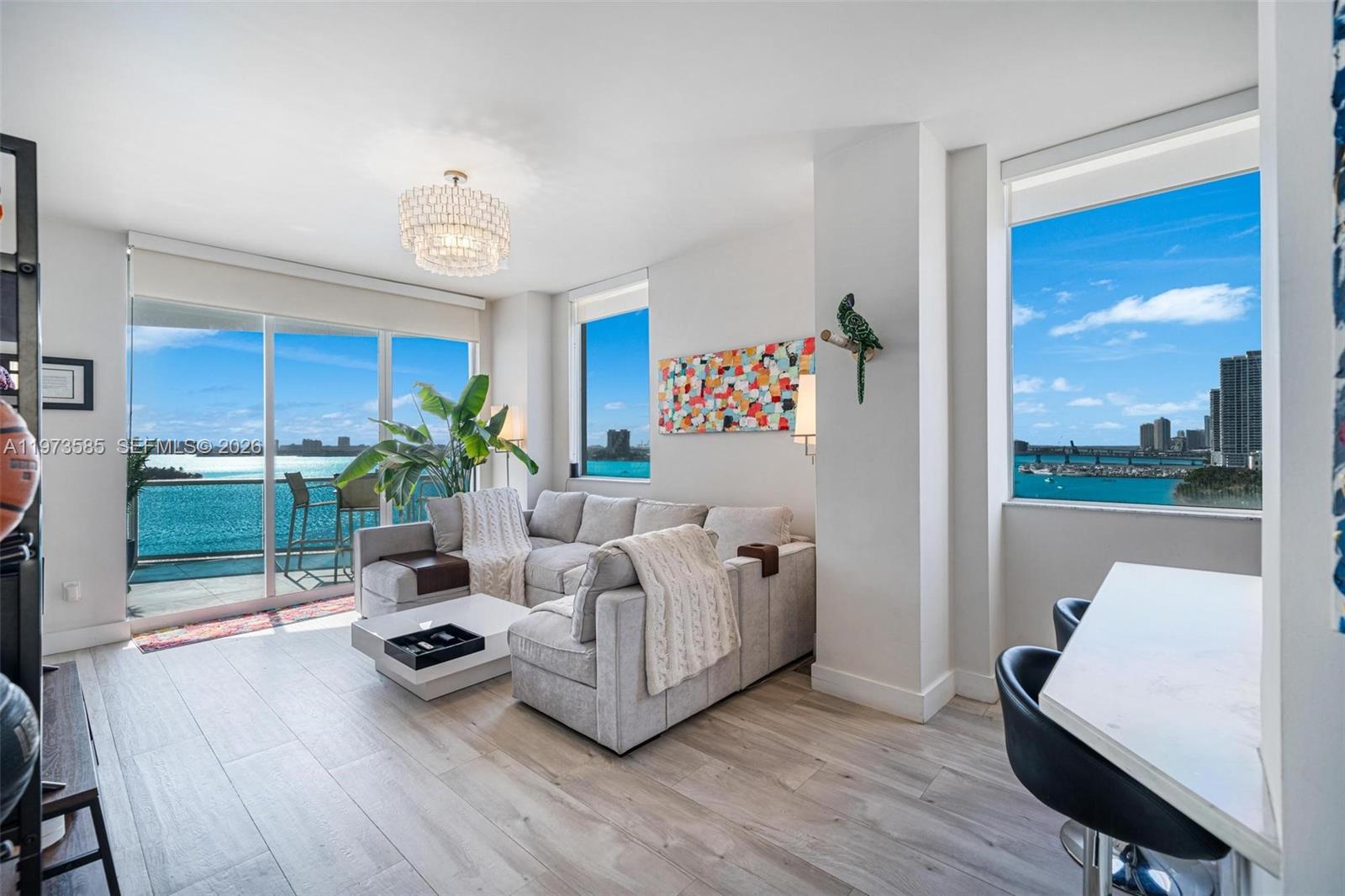 NEW WAVE CONDO - Residential