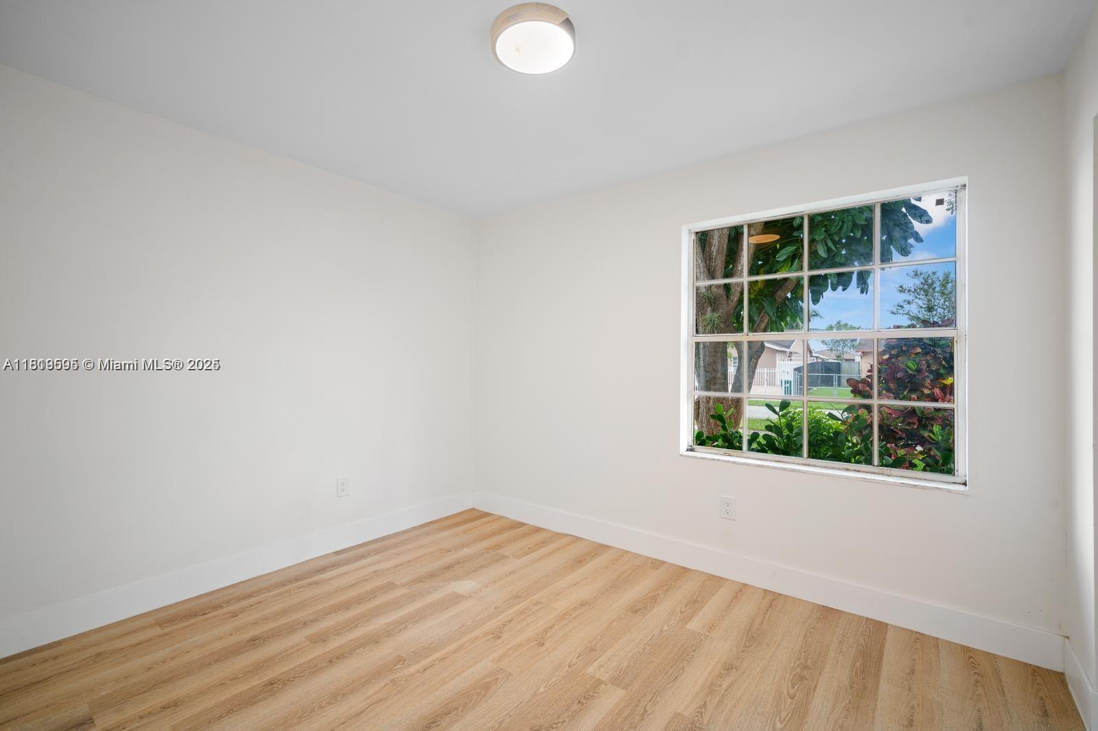MEADOW WOOD MANOR SEC 7 - Residential