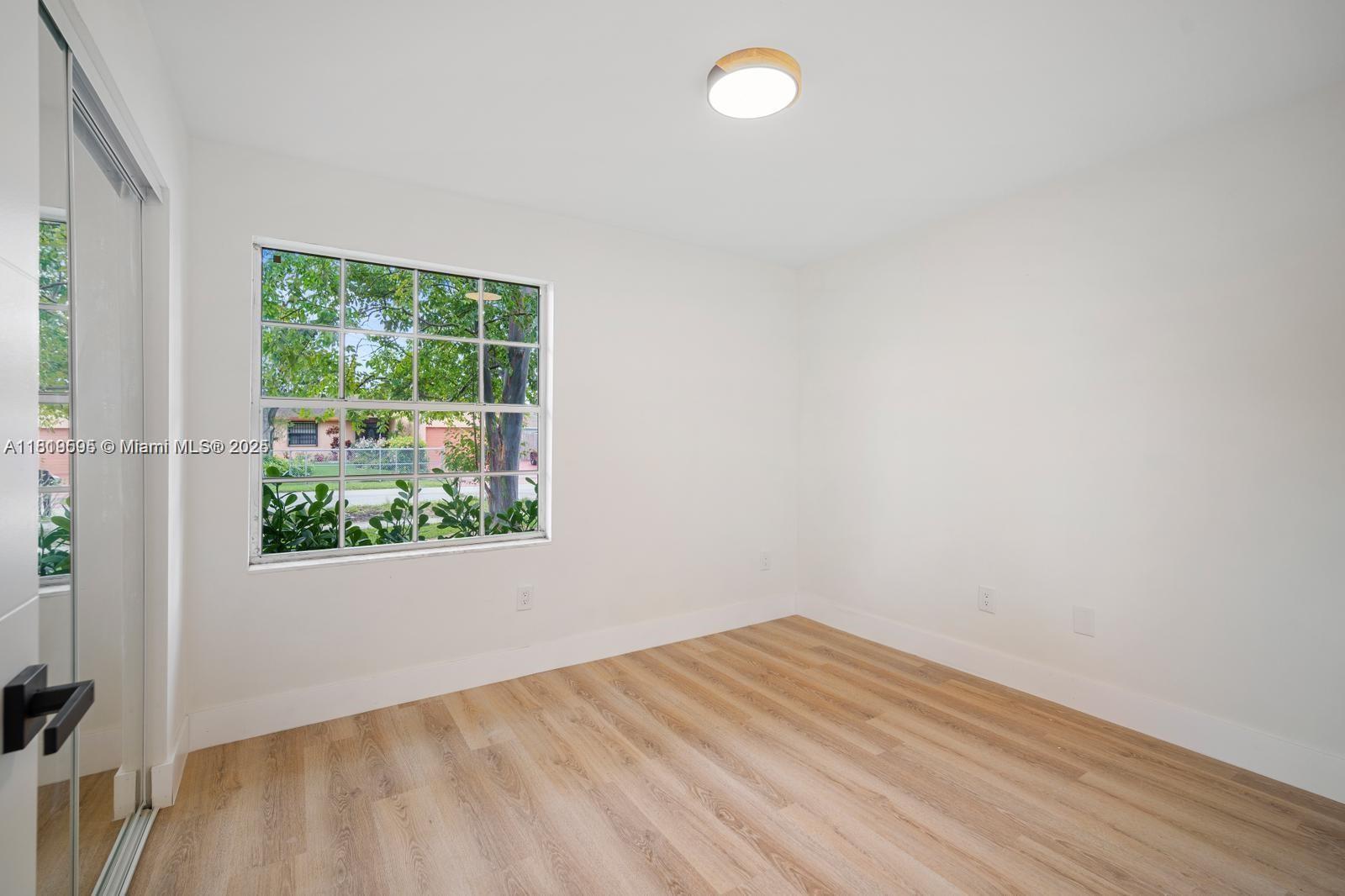 MEADOW WOOD MANOR SEC 7 - Residential