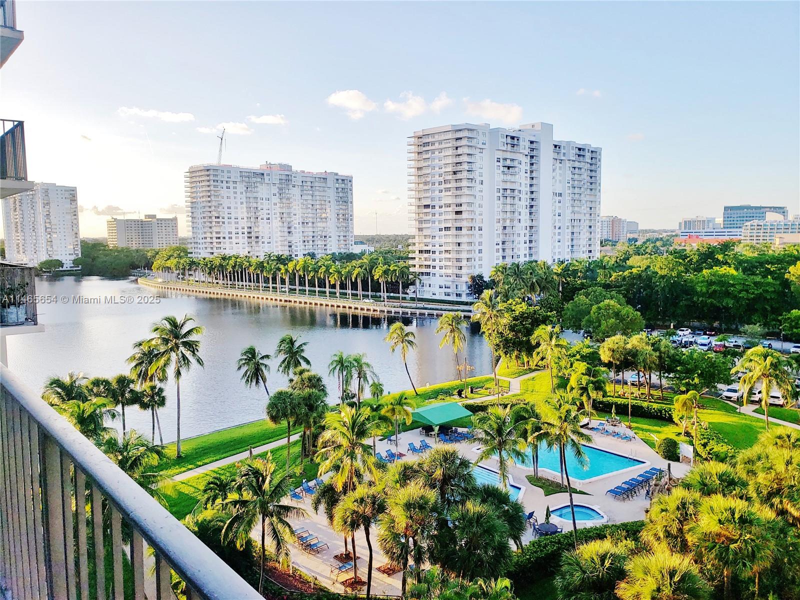 18151 Ne 31st Ct 906, Aventura, Miami-Dade County, Florida - 2 Bedrooms  
2 Bathrooms - 