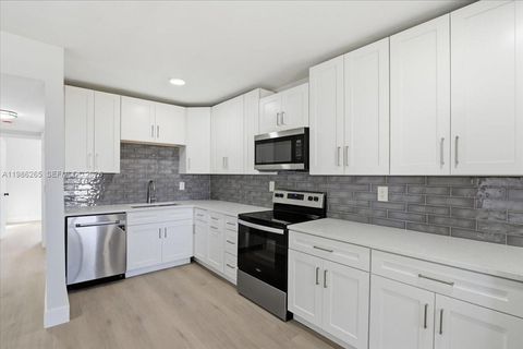 1400 NE 43rd Ct 1400 Pompano Beach FL 33064