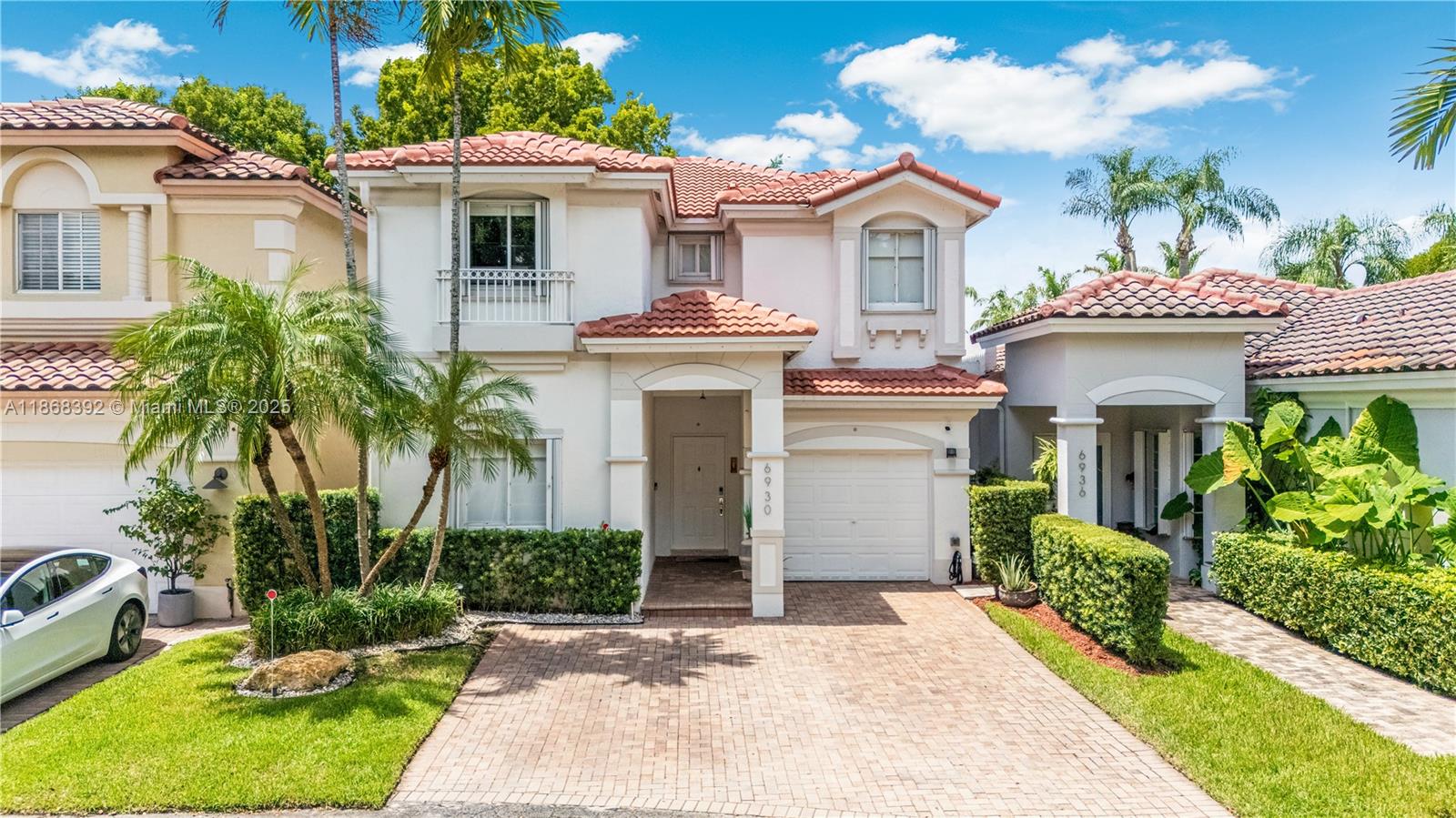 DORAL ISLES CARIBBEAN - Residential