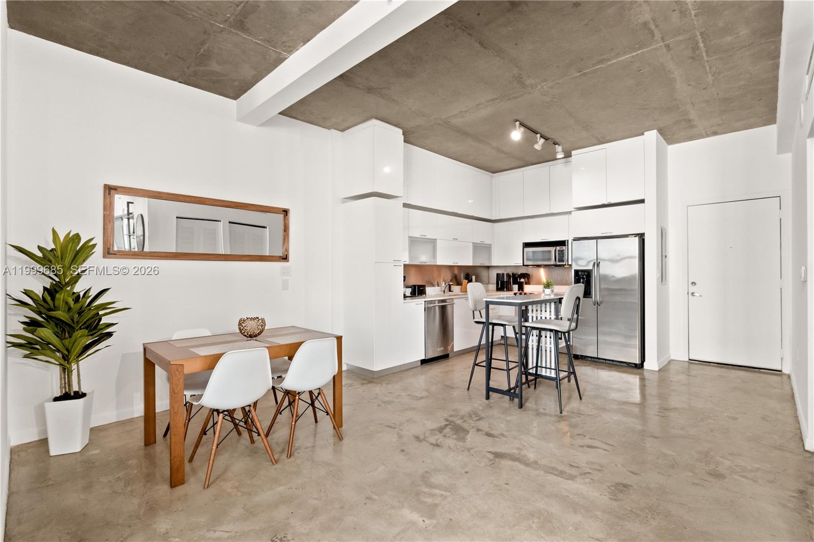 234 NE 3rd St 1704