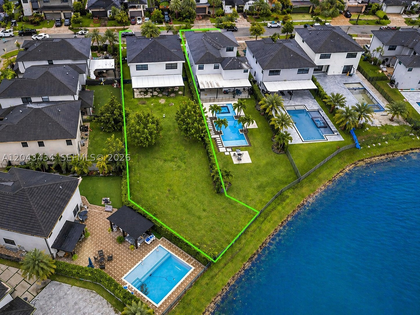 Photo 1 of 54 — 8822 NW 161st Ter, Miami Lakes, FL 33018