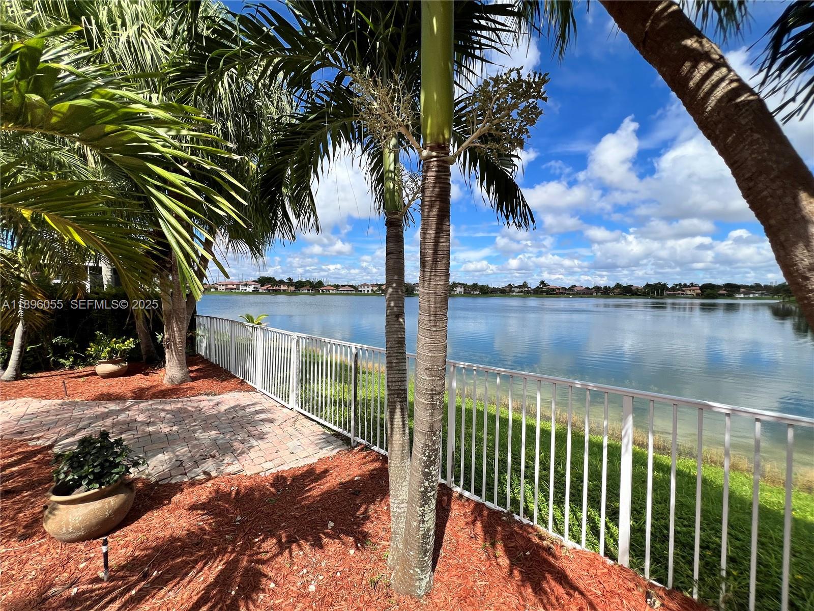 FOUR LAKES SEC 5 - Residential