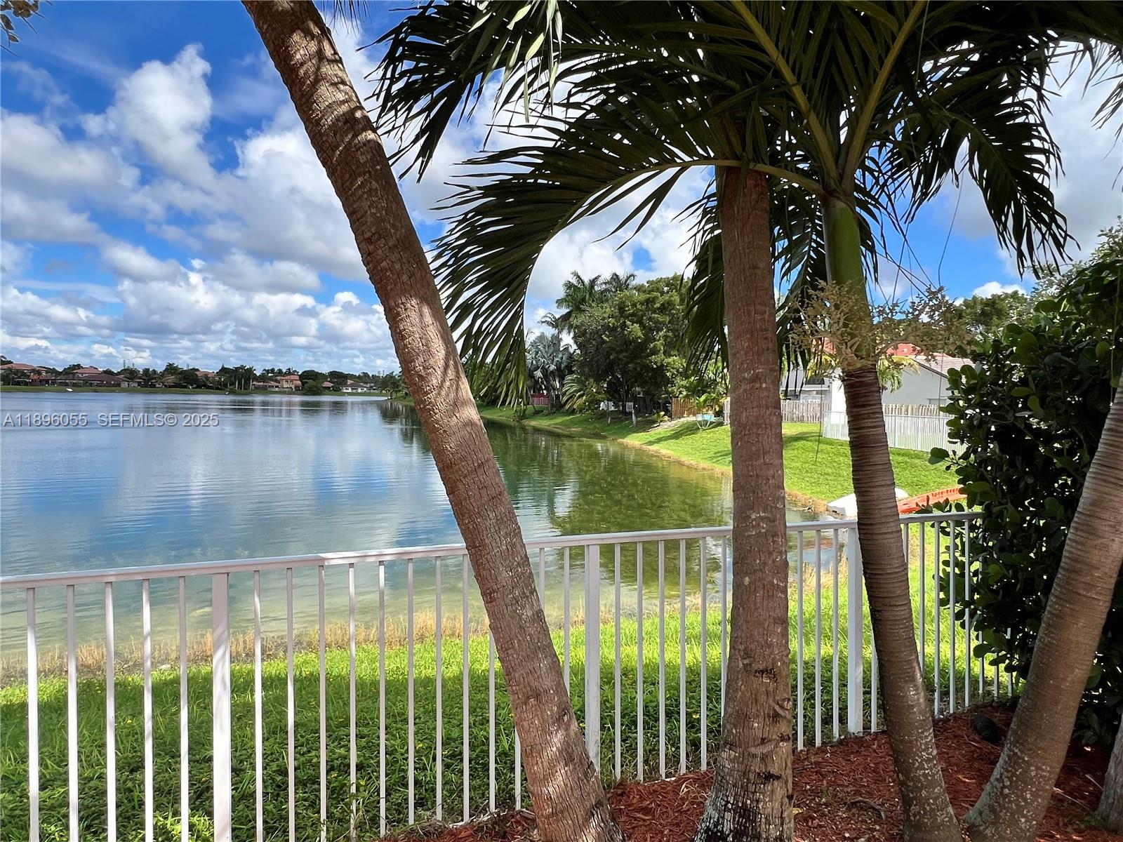 FOUR LAKES SEC 5 - Residential