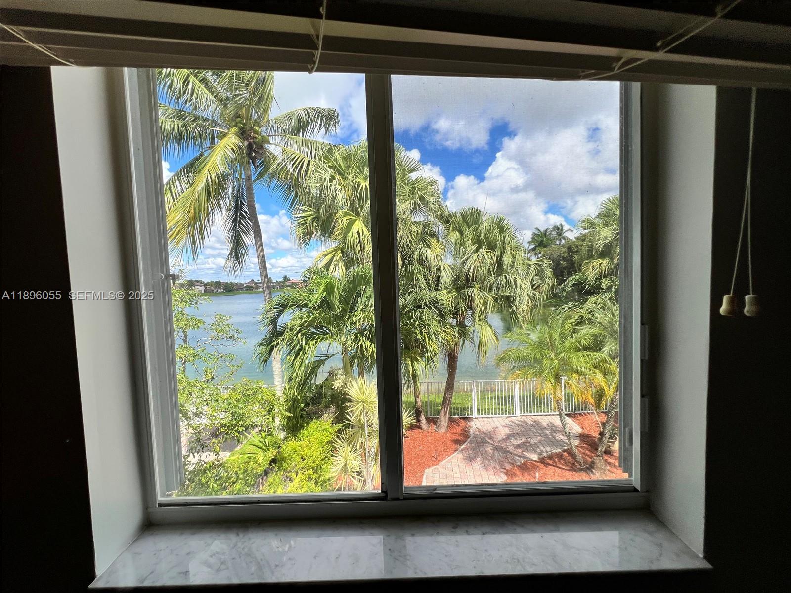 FOUR LAKES SEC 5 - Residential