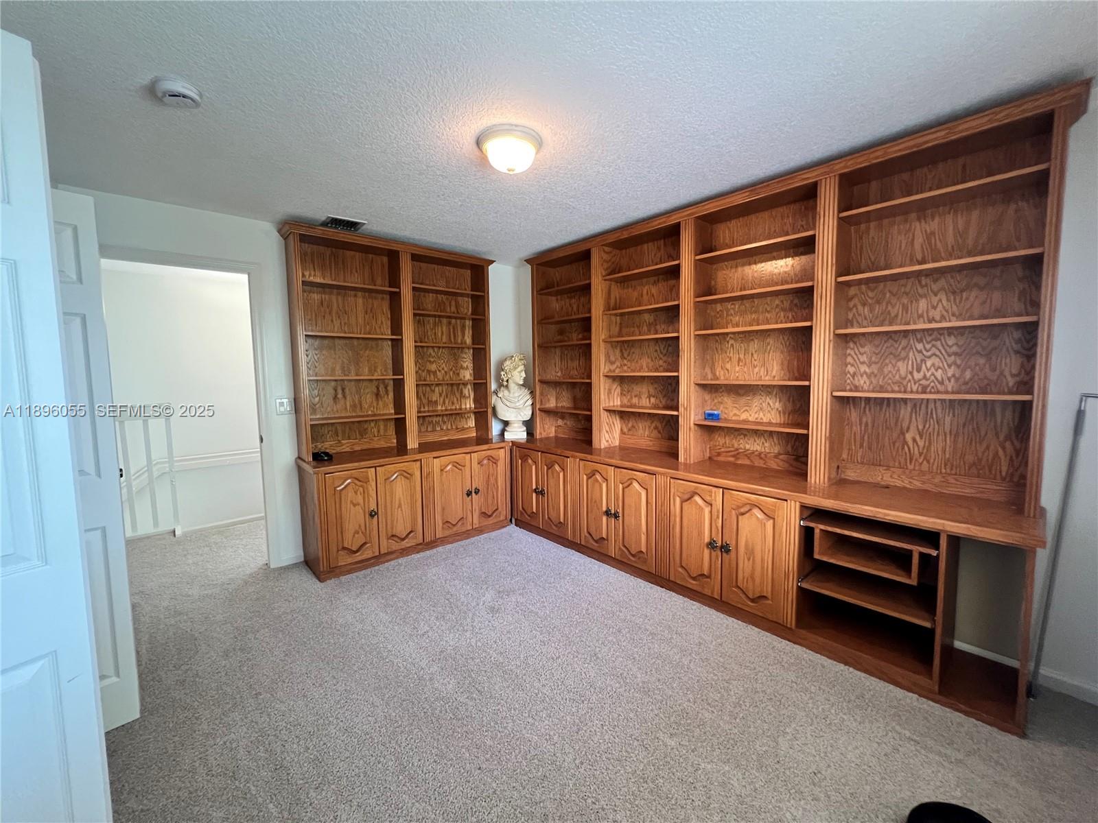 FOUR LAKES SEC 5 - Residential