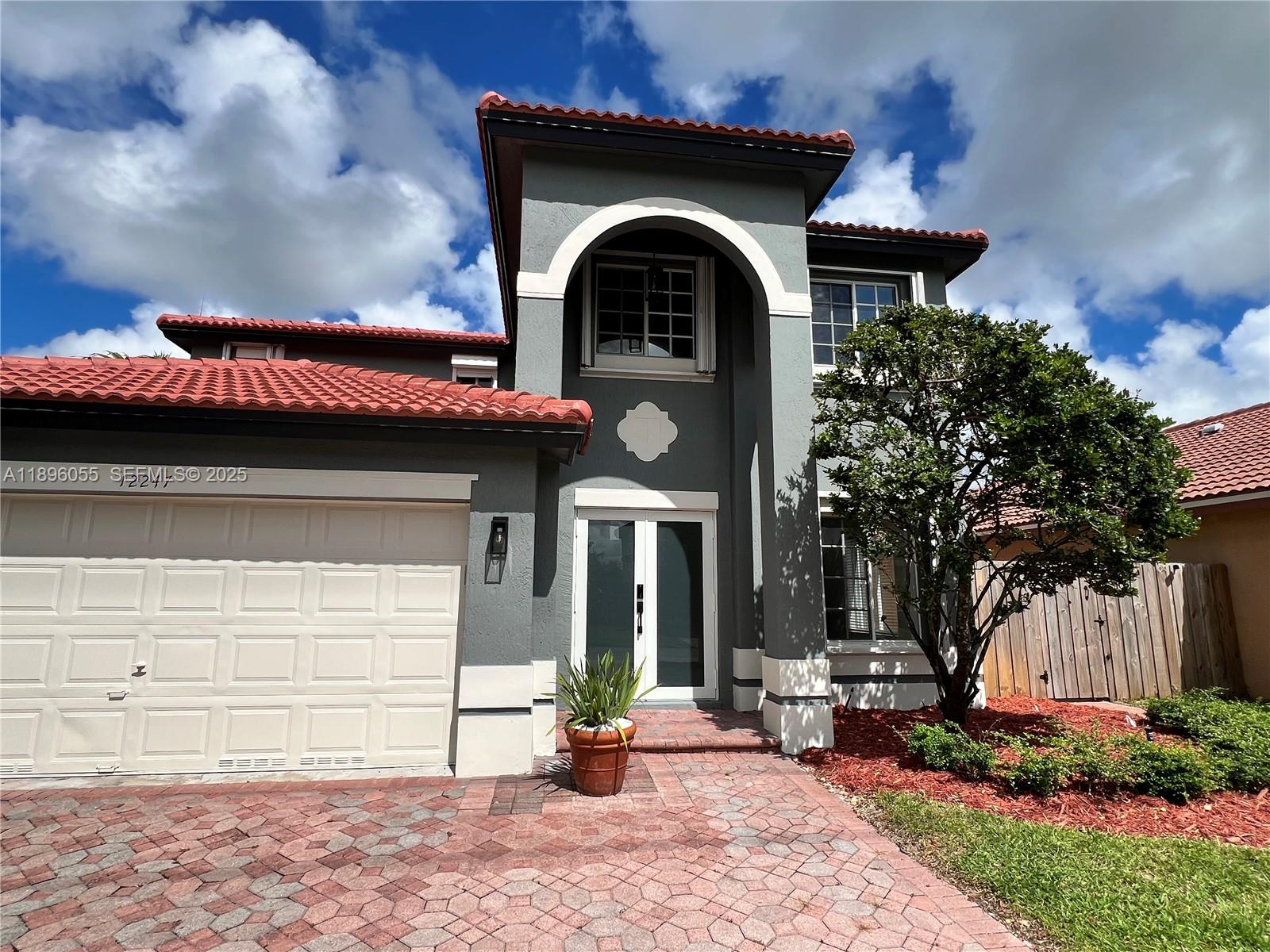 FOUR LAKES SEC 5 - Residential