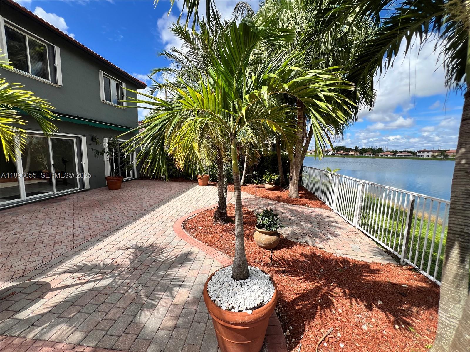 FOUR LAKES SEC 5 - Residential