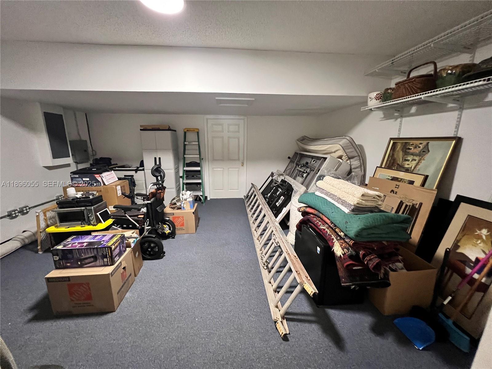 FOUR LAKES SEC 5 - Residential