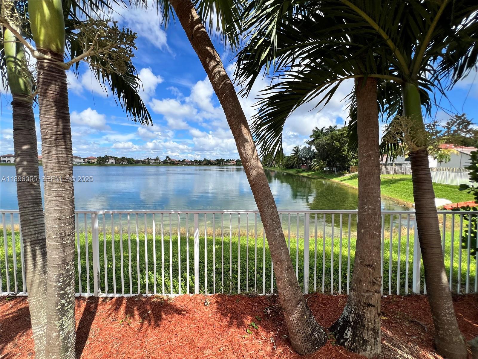 FOUR LAKES SEC 5 - Residential