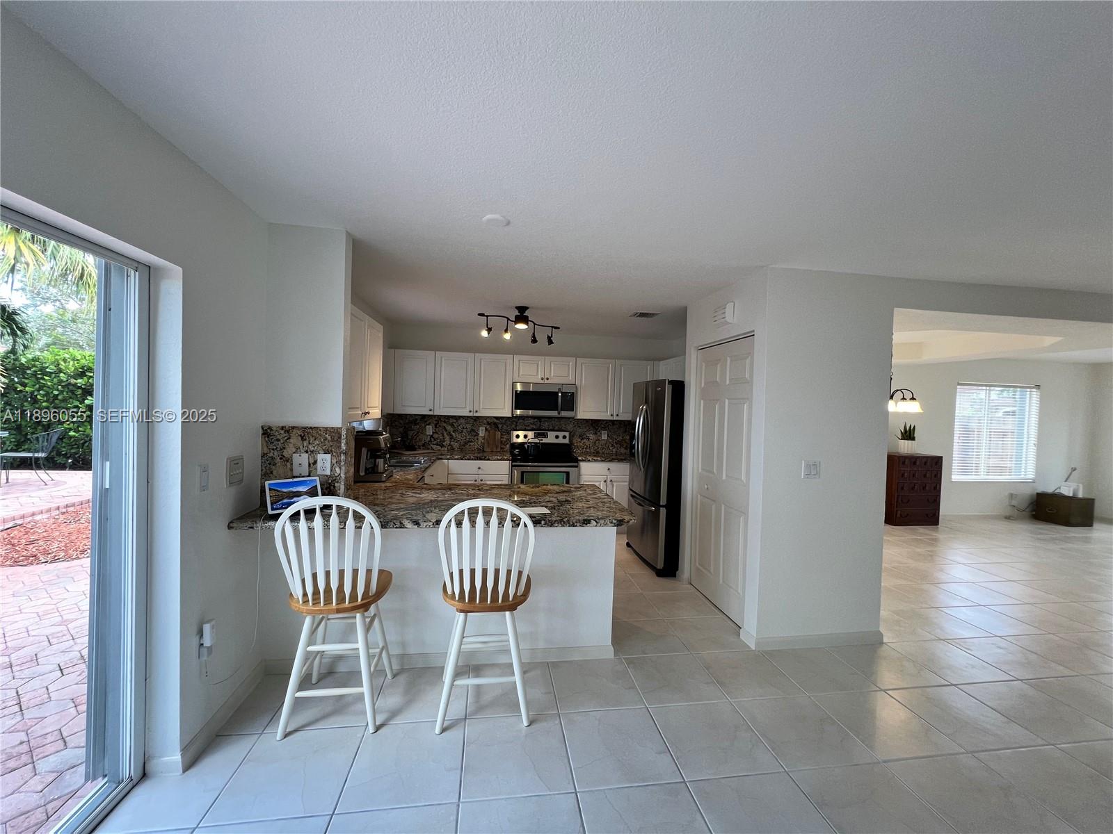 FOUR LAKES SEC 5 - Residential