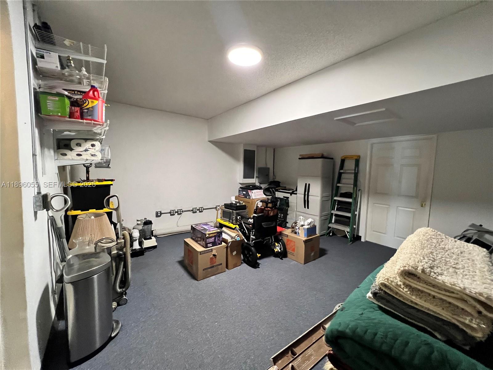 FOUR LAKES SEC 5 - Residential