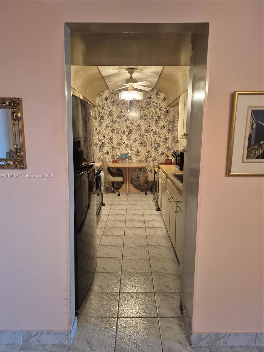 HILLCREST EAST NO 26 COND - Residential