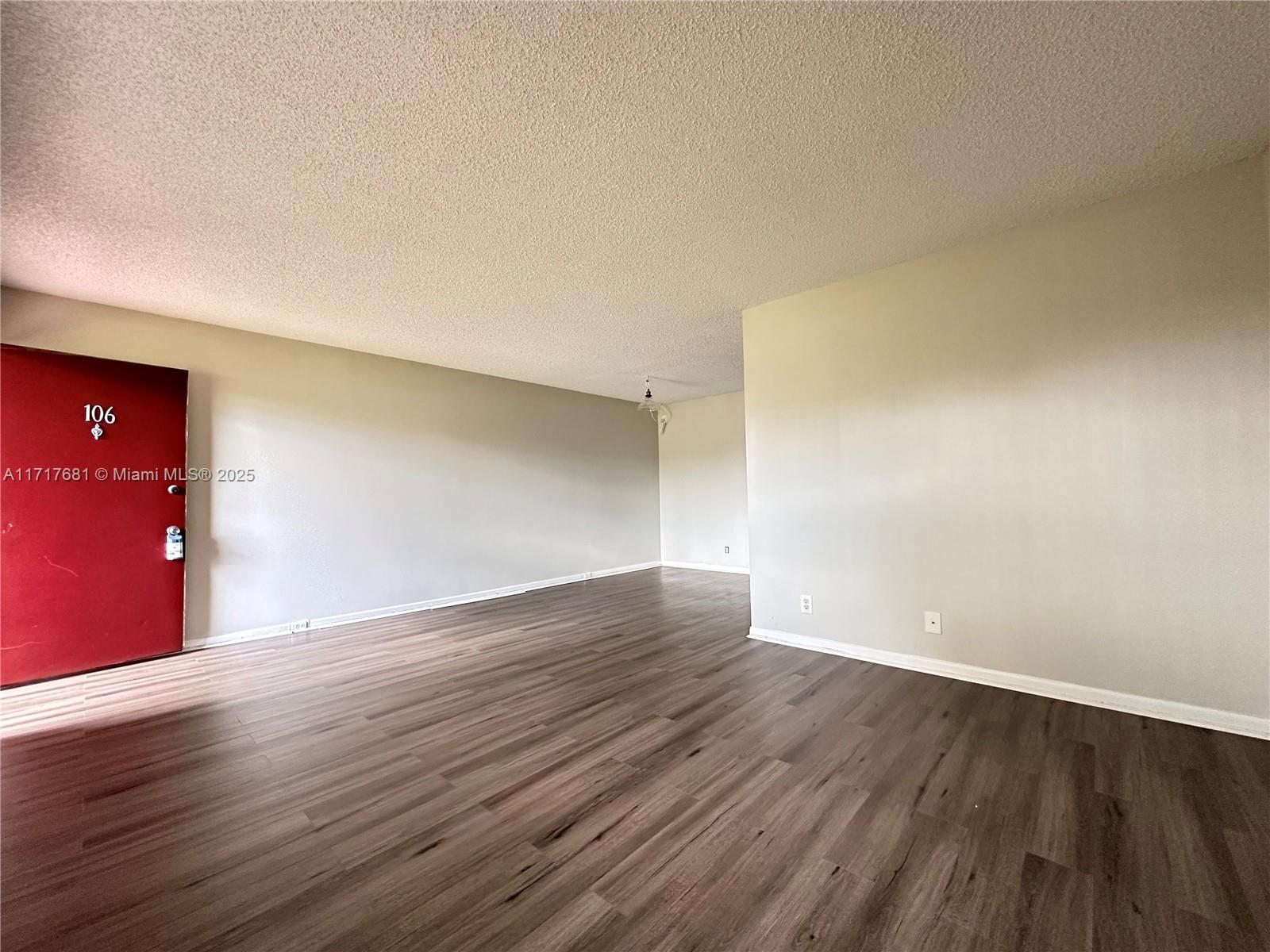 Property for Sale at 151 Sw 135th Ter 106T, Pembroke Pines, Miami-Dade County, Florida - Bedrooms: 1 
Bathrooms: 2  - $129,000