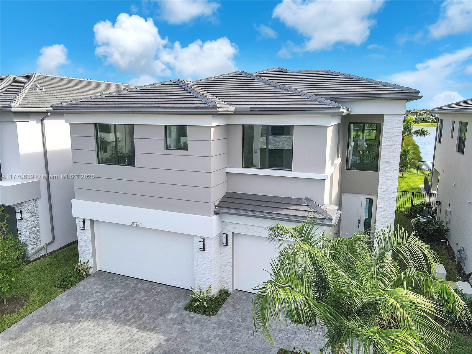 BOCA RATON GOLF COURSE - Residential