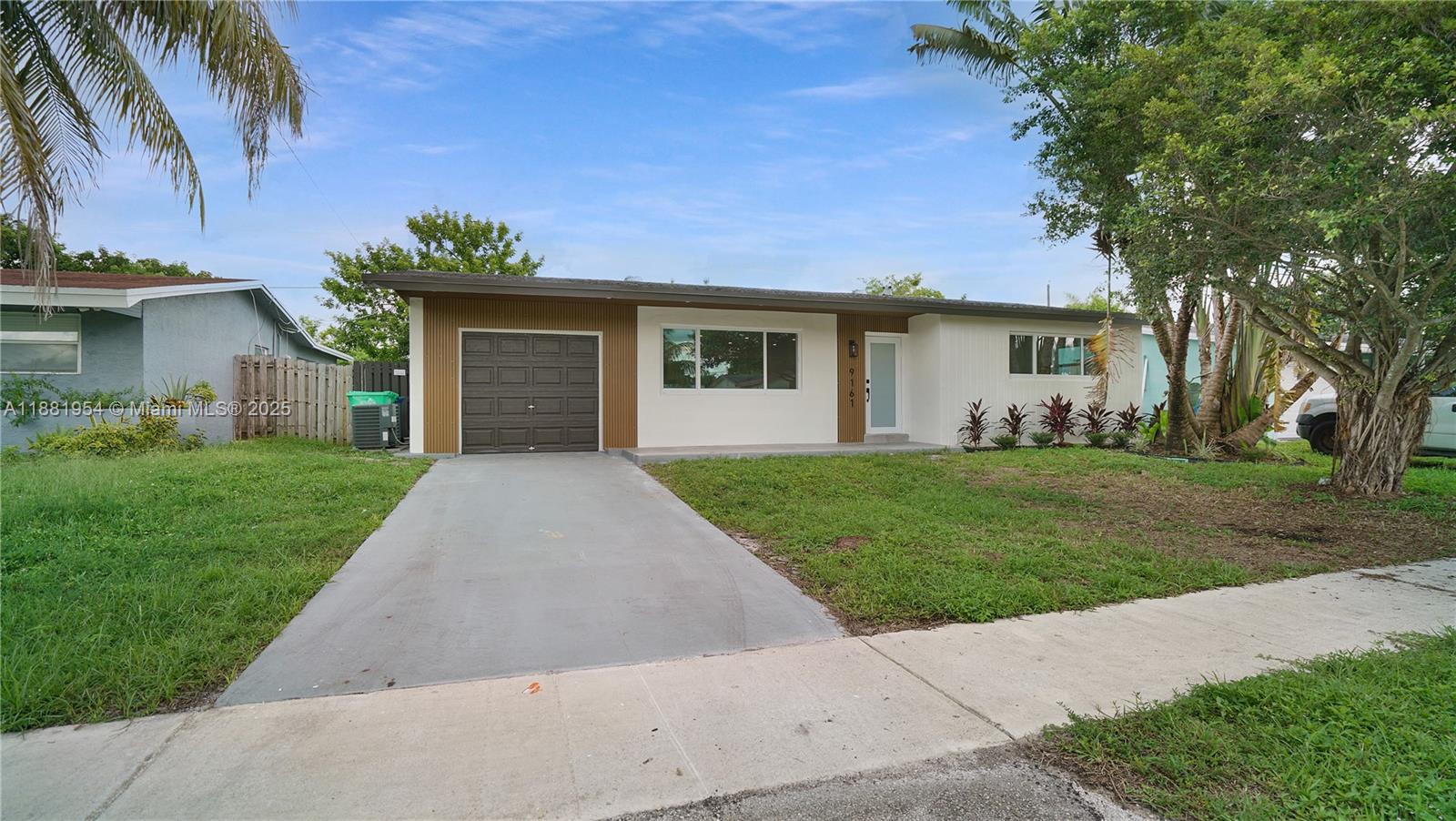 SUNRISE GOLF VILLAGE SEC - Residential