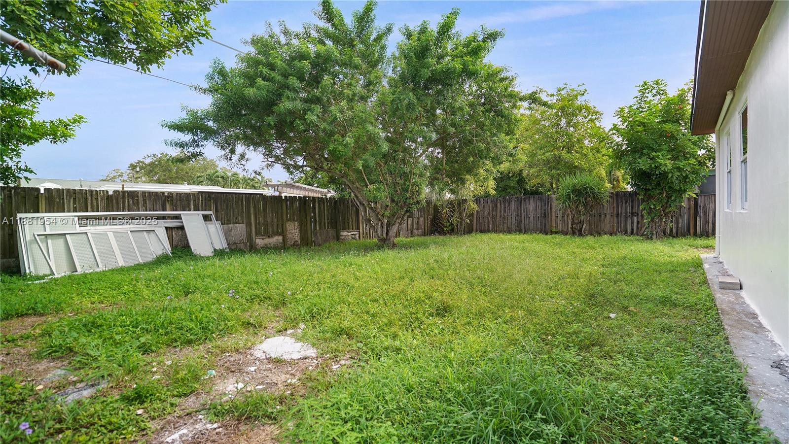 SUNRISE GOLF VILLAGE SEC - Residential