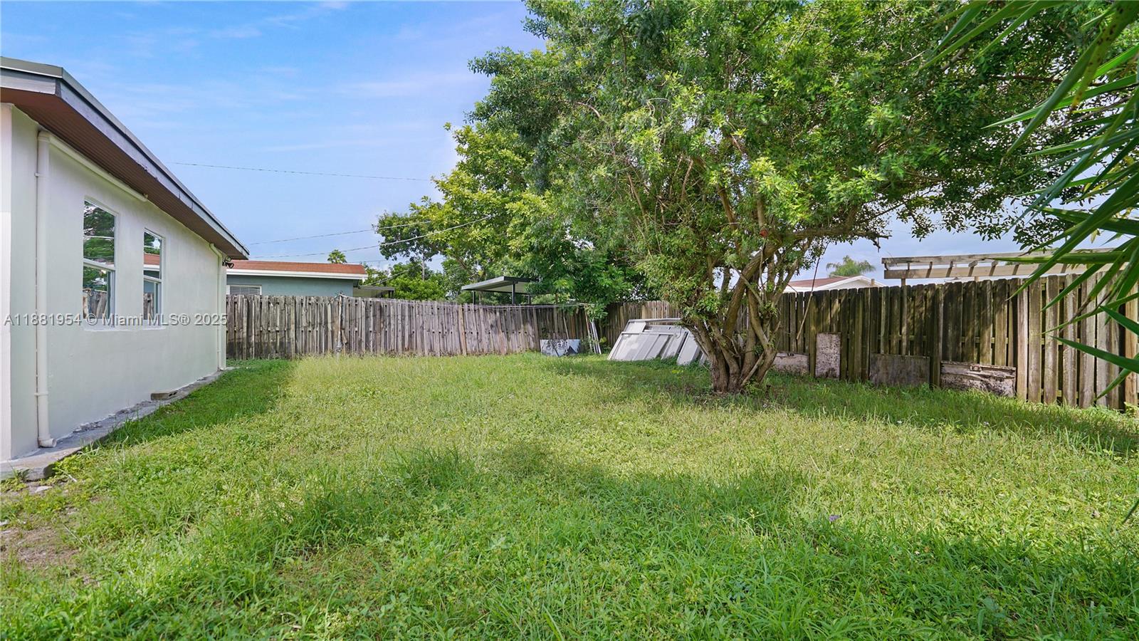 SUNRISE GOLF VILLAGE SEC - Residential