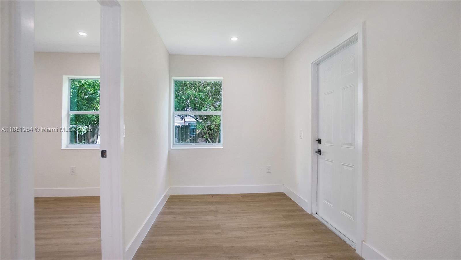 SUNRISE GOLF VILLAGE SEC - Residential